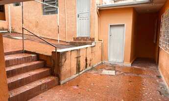 Imagem 7: Casa para aluguel possui 180 metros quadrados com 4 quartos