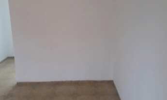 Imagem 3: Apartamento para aluguel possui 48 metros quadrados com 2 quartos em Benfica - Rio de Jane