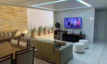 Imagem 5: Casa para venda possui 349 metros quadrados com 4 quartos