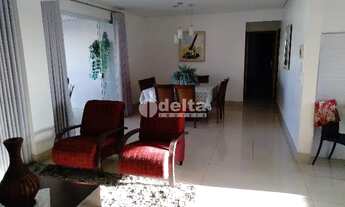 Imagem 3: Apartamento para aluguel, 3 quartos, 3 suítes, 3 vagas, Tabajaras - Uberlândia/MG