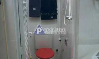 Imagem 4: Oportunidade Única no Leblon - Apartamento com 2 Quartos Esperando por Sua Modernização