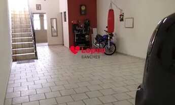 Imagem: Excelente casa com vaga para 6 carros e