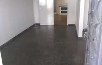 Imagem 4: Casa com 4 Quarto(s) e 2 banheiro(s) para Alugar, 250 m² por R$ 2200 / Mês