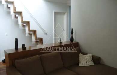 Imagem 5: Granja Viana,PRIVILÉGIO É APROVEITAR UM PARQUE COMO A EXTENSÃO DA SUA CASA