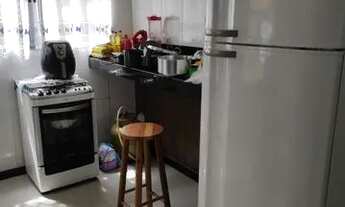 Imagem 2: Casa geminada, independente, com entrada individual, em meio lote c/ 180m2 - B. Europa - C