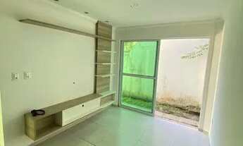 Imagem 2: Apartamento térreo com área externa privativa no Bessa