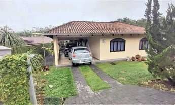 Imagem: Casa com 4 quarto(s) à venda no bairro