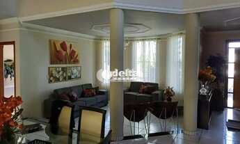 Imagem 7: Casa disponível para venda no bairro Cidade Jardim em Uberlândia MG