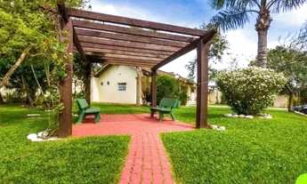 Imagem: Casa de Condomínio com 3 Quartos e 2 banheiros