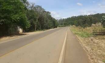 Imagem 6: Vendo Excelentes Áreas, à Margens da DF-230, nas proximidades da Cachoeira do Pipiripau e