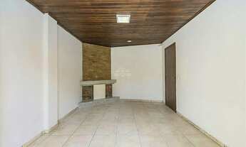 Imagem 7: Casa á venda medindo 209 metros quadrados com 2 dorm. e 1 suíte no bairro Barreirinha em