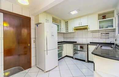 Imagem 10: Imóvel para venda possui 127 m² com 3 quartos em Tarumã - Curitiba - PR