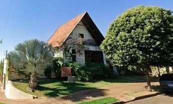 Imagem 2: Casa à venda em Londrina, Centro, com 6 quartos, com 298.45 m²