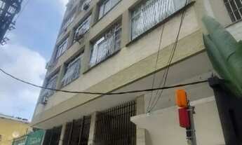 Imagem 2: Apartamento com 1 dormitório para alugar, 63 m² por R$ 2.543,14/mês - Icaraí - Niterói/RJ