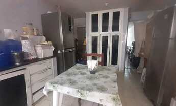 Imagem 2: Sobrado para venda tem 111 metros quadrados com 4 quartos em Pari - São Paulo - SP