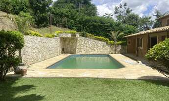 Imagem 6: Fazenda/Sítio/Chácara para aluguel e venda possui 200 metros quadrados com 4 quartos