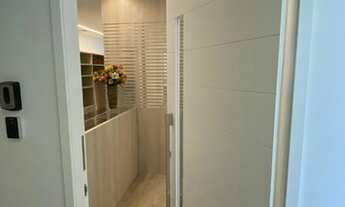 Imagem 5: Sala montada e mobiliada no Vila da Serra, Nova Lima/MG