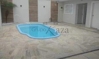 Imagem 6: Casa - Venda - Villa Branca - 3 Dormitórios - Piscina - Churrasqueira - Varanda - Quarto d