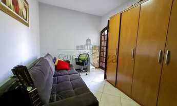 Imagem 4: Casa para venda tem 160 metros quadrados com 3 quartos