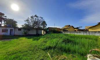 Imagem 3: Terreno perto da praia