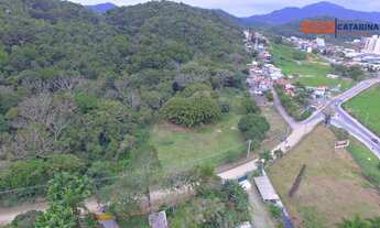 Imagem: Amplo terreno no barranco (divisa Balneário