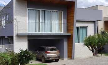 Imagem: Casa à venda tem 300 metros quadrados com