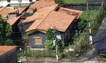 Imagem 3: Casa com Terreno Vizinho a Praça Argentina