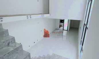 Imagem 3: PRONTO PARA MORAR: Sobrado com 3 suítes no Centro de Itajaí