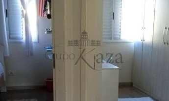 Imagem 4: Casa de condomínio para venda possui 120 metros quadrados com 3 quartos