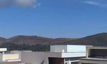 Imagem 5: Casa para venda tem 270 metros quadrados com 4 quartos