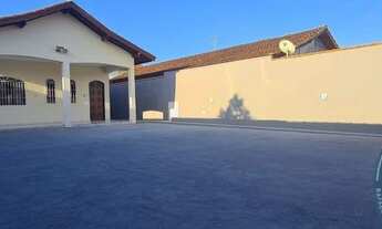 Imagem: Casa maravilhosa com quintal imenso