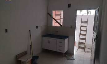 Imagem 4: Casa de térrea de Vila a 700 metros do Metro Tucuruvi com um quarto, sala e cozinha