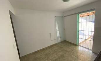 Imagem 3: Casa no Cond. Recanto das Flores Calundu), 2 quartos com suíte