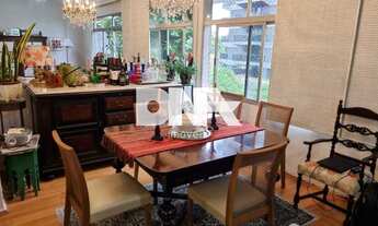 Imagem 6: Magnifico salão 3 ambientes, original 4 quartos revertido para 3 com 200m²