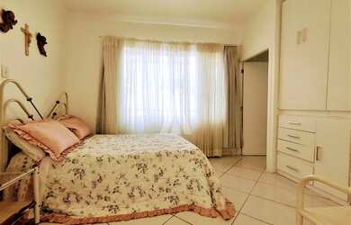 Imagem 3: JOINVILLE - Casa Padrão - Bucarein