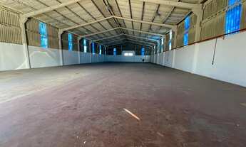 Imagem 2: Galpão/Depósito/Armazém para aluguel tem 979 metros quadrados em Jardim Carapina - Serra