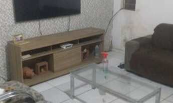 Imagem: VENDO CASA COM 2 PONTOS COMERCIAIS R$ 800.000