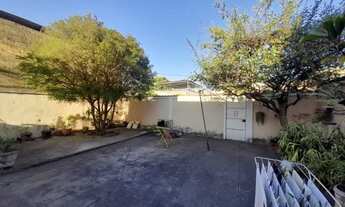 Imagem: Vendo Casa linear com Amplo terreno frente