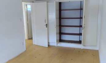 Imagem 5: Apto 110 m2. Condição especial para compra. 2 dorms, amplo living. Cozinha, lavan wc e dor