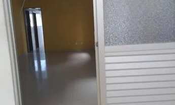 Imagem 2: Excelente casa em Narandiba, rua principal, frente a Ladeira do Cabula VI, 3 qu