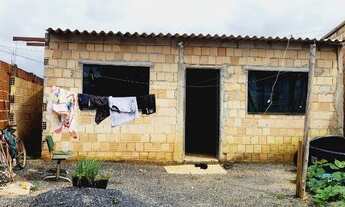 Imagem: Casa com 2 Quartos, Bem Localizada