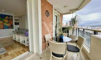 Imagem 4: Alugo apartamento mobiliado 230m2, três suítes duas vagas, localização privilegiada