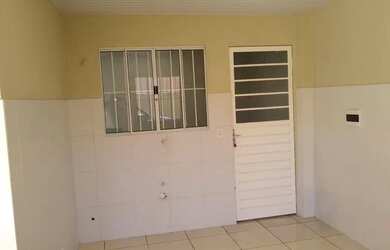 Imagem 6: Sobrado Maria Luiza 200 mts lago municipal