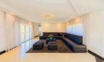 Imagem: Casa com piscina em condomínio - Santa