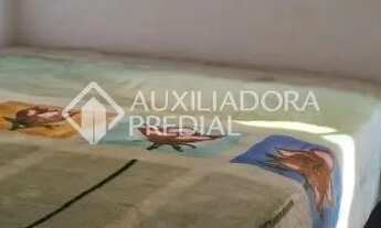 Imagem 4: Casa geminada no Carianos, com 3 quartos sendo 1 suíte