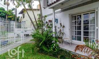 Imagem 2: Casa à venda Rua Adão Pinheiro da Silva, Ipanema - Porto Alegre