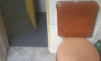 Imagem: Alugo casa pra solteiros ou casal sem filhos