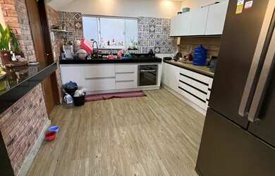 Imagem 5: Vende-se esta casa!