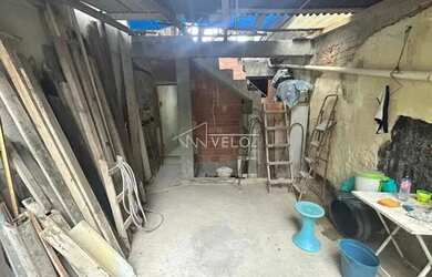 Imagem: Casa de rua - Sobrado / Residencial / Centro