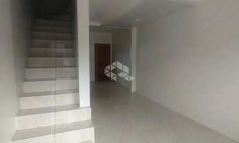 Imagem 3: Casa sobrado com 2 dormitórios, 2 banheiros, em oóima localização